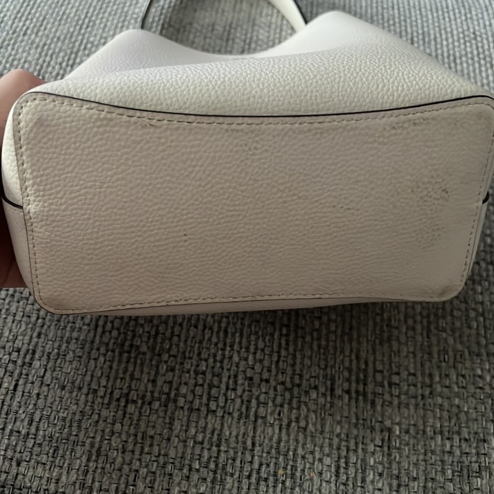 Authentic Coach - image 4